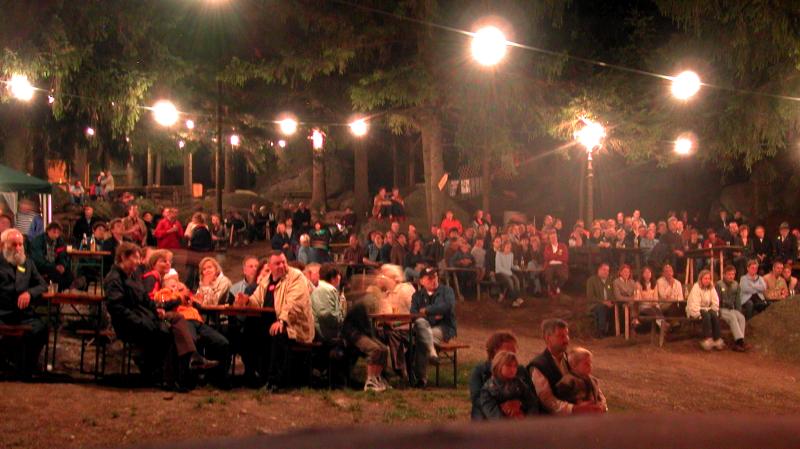 f_stoa03_pub2.jpg